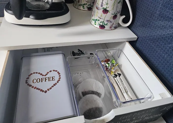 Apartment Business 1 *